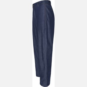 Dina denim buks